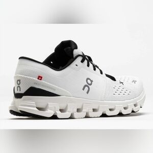 SIZE 8. CLAUD X4. On Running WOMEN'S Athletic Shoes in White and Black